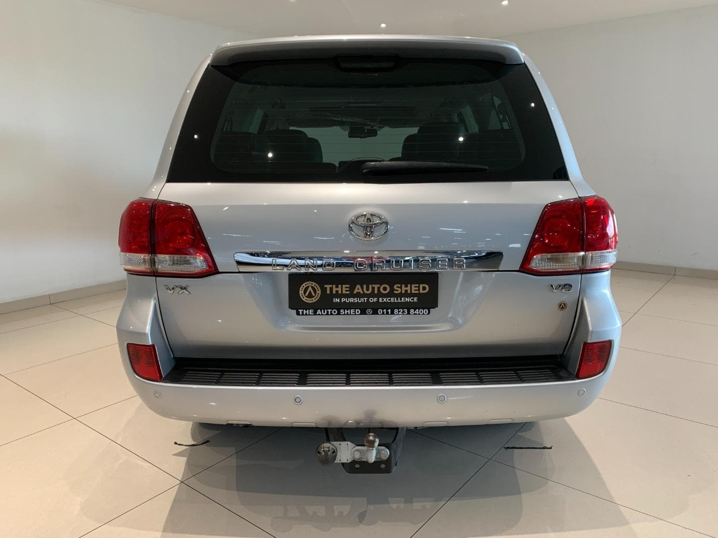 Toyota Land Cruiser 200 - Image 5